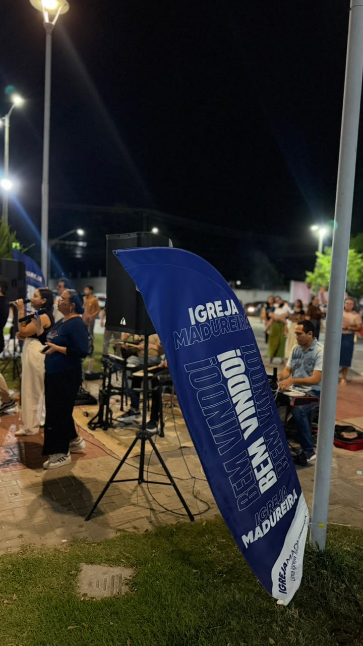 Louvor da IGREJAMADUREIRA em ação ao ar livre